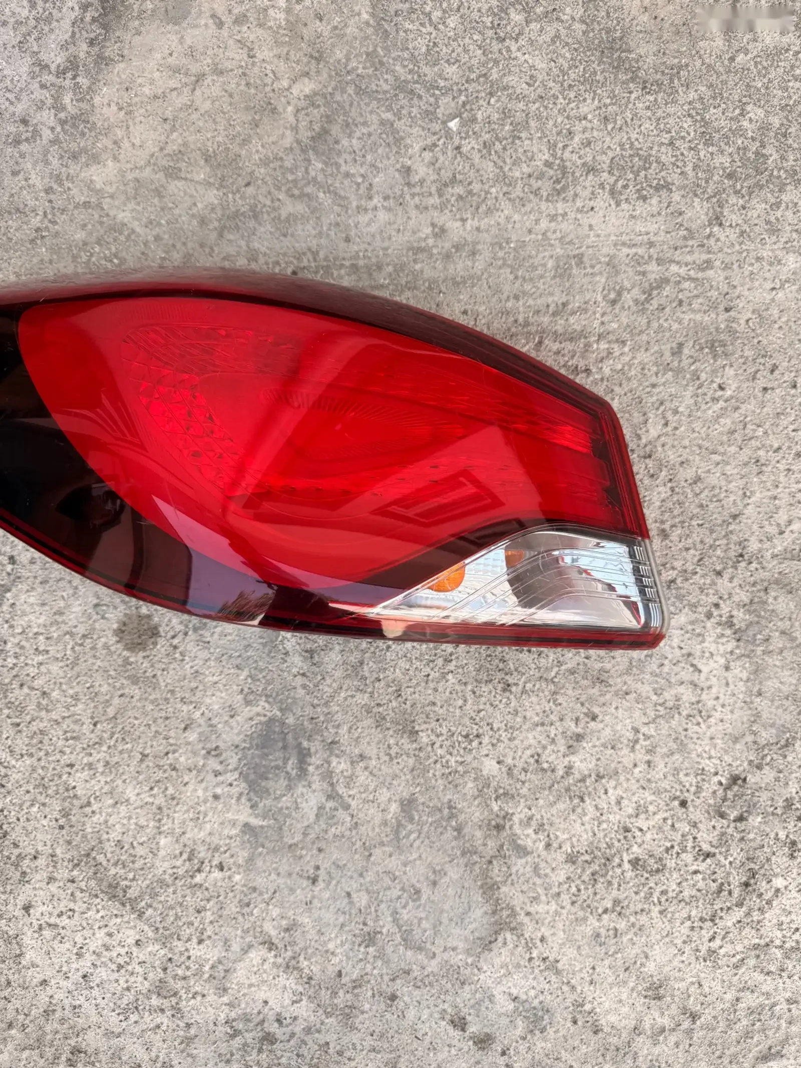 Задний стоп фонарь Hyundai Avante Md 2011-2015 — фото 2