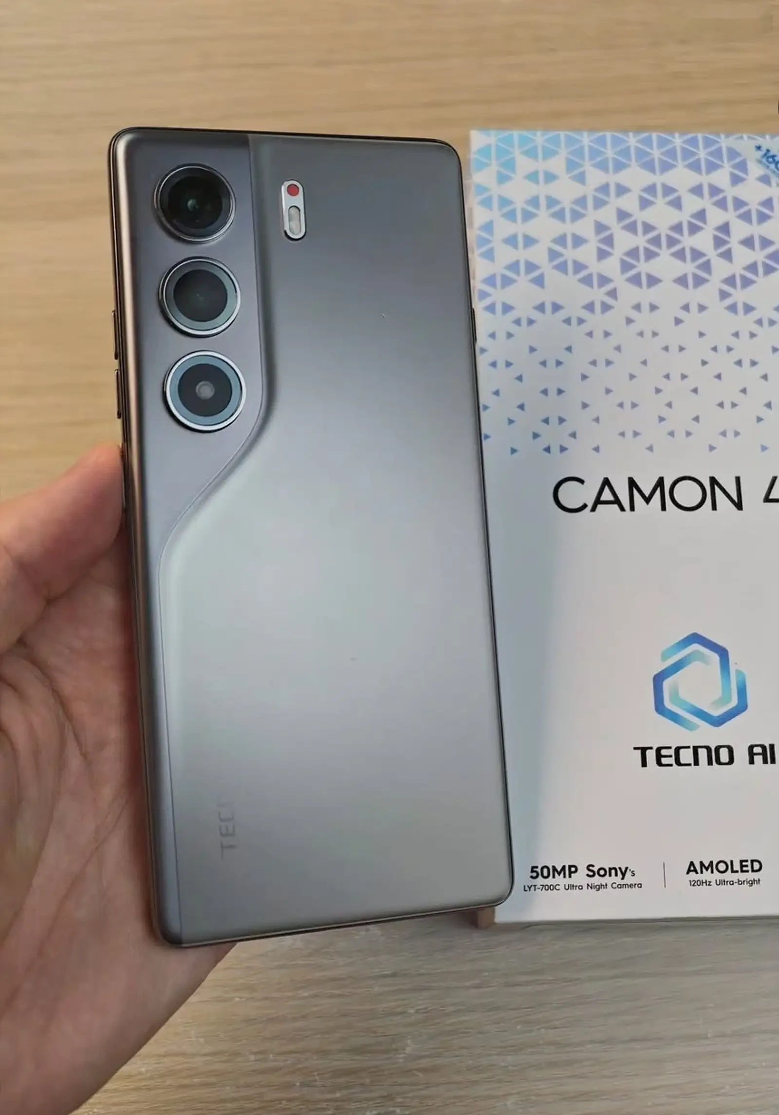 Tecno Camon 40 8+8/256Gb Black Global Version — фото 2