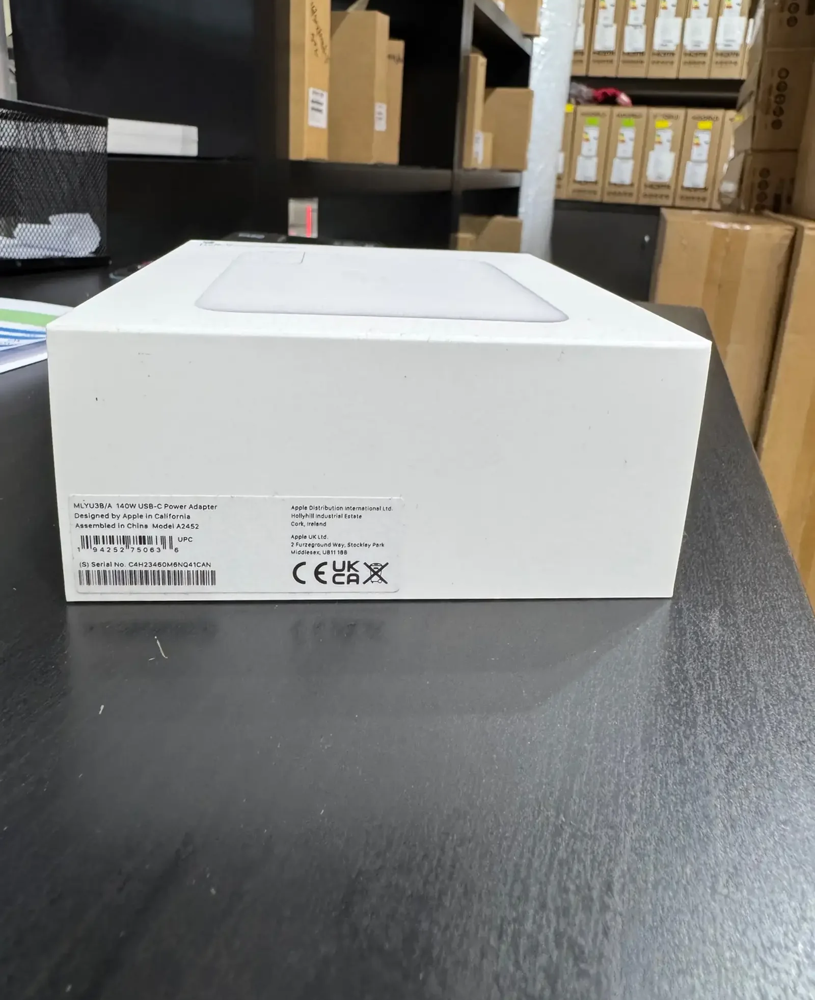 Внешний аккумулятор Apple 140W USB-C Power Adapter