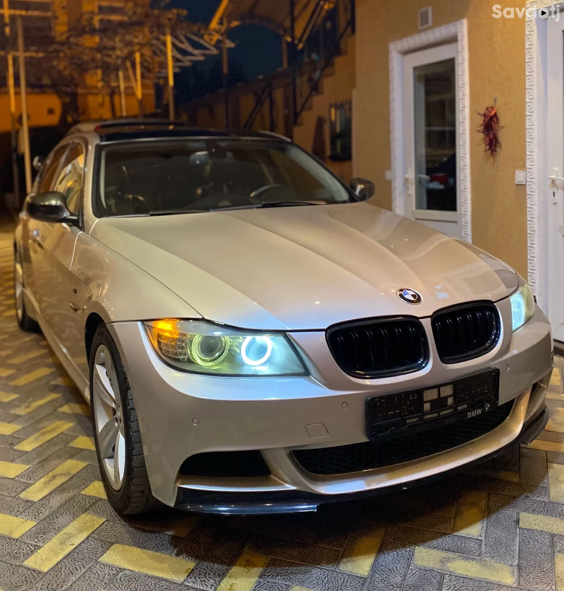 BMW 3 series 2011