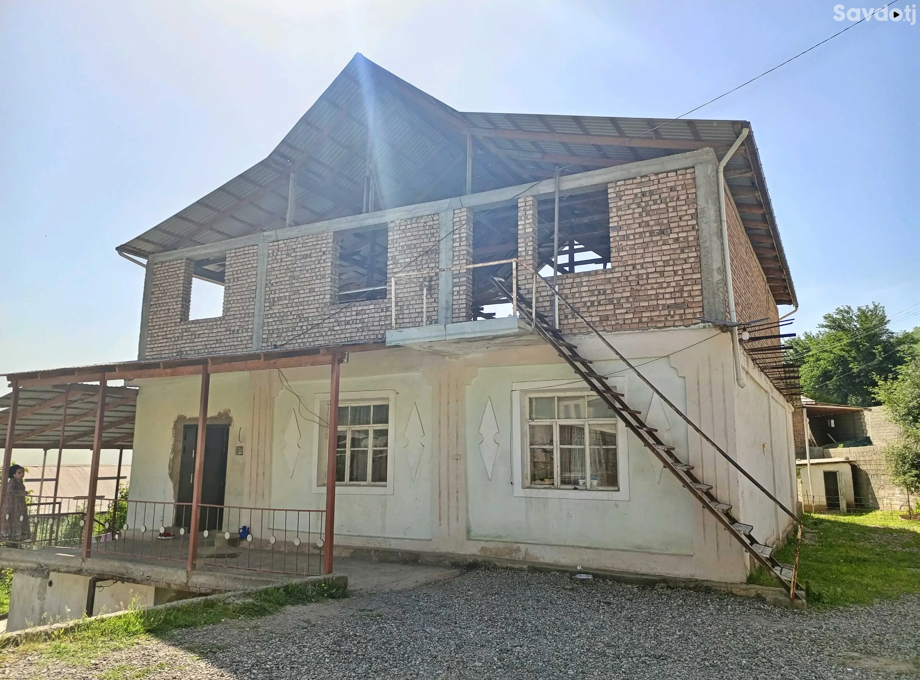 3 этажный, 15-комн. дом, 359 м², 25 соток, Чорбог