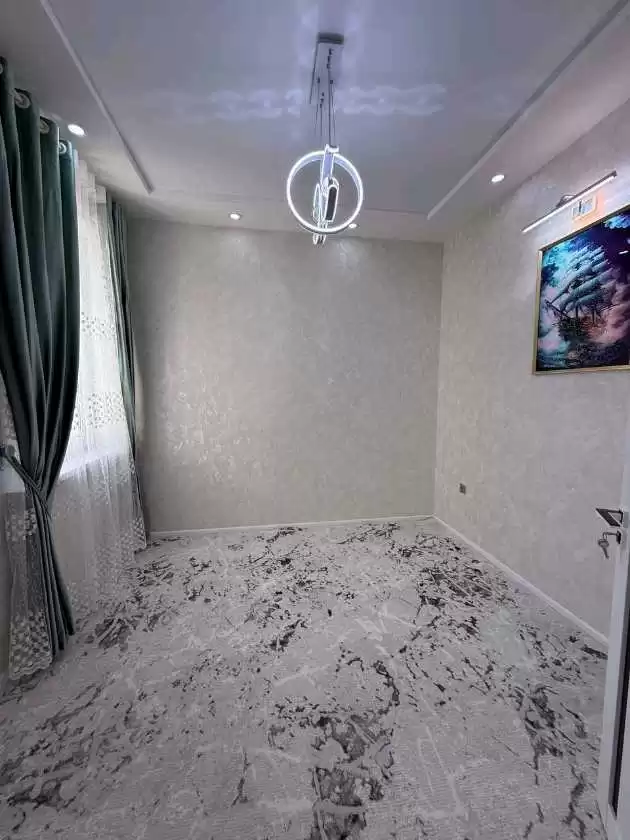 3-к квартира, 6 этаж, 88 м², 8 мкр
