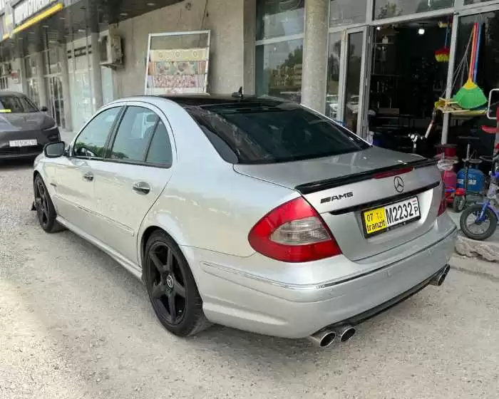 Mercedes-benz E class 2007