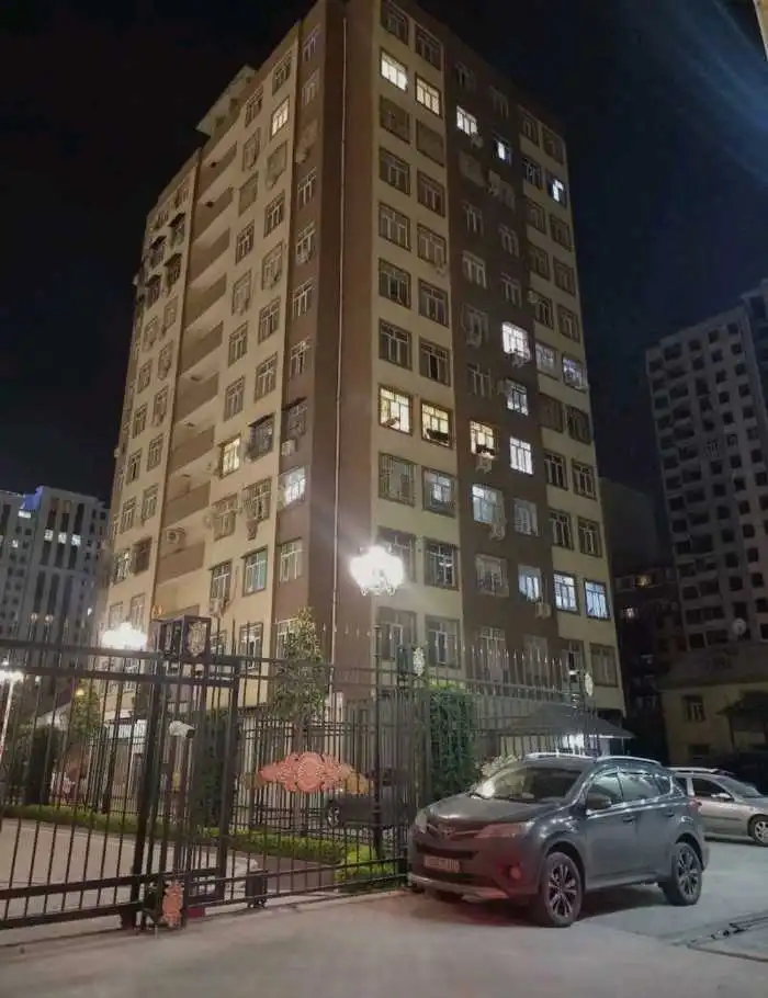 3-к квартира, 12 этаж, 95 м², Шохмансур