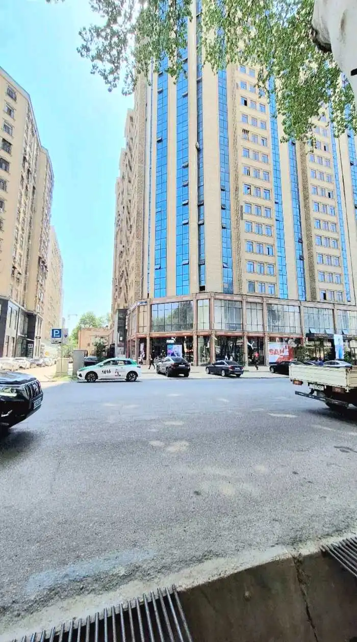 2-к квартира, 18 этаж, 88 м², Шохмансур