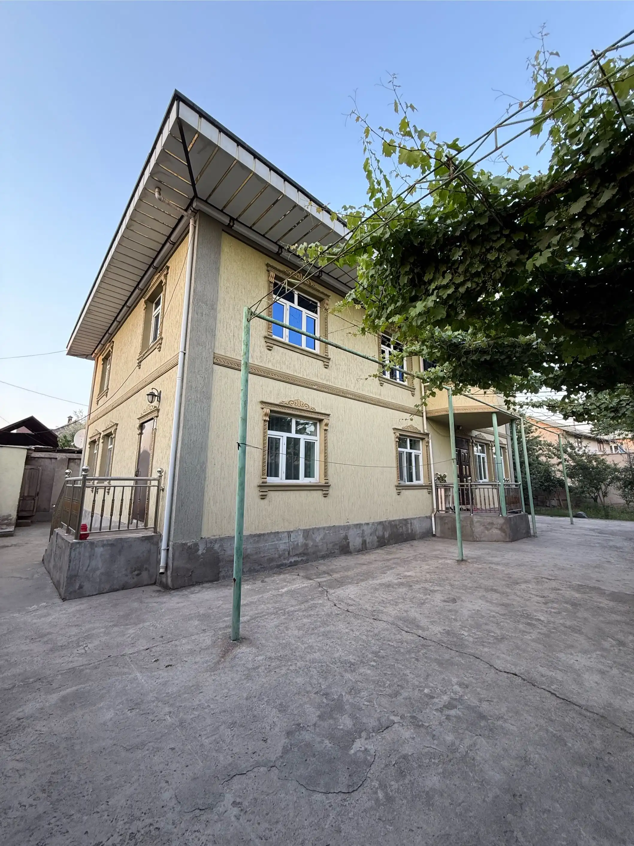 2 этажный, 8-комн. дом, 400 м², 500 соток, Фирдавси