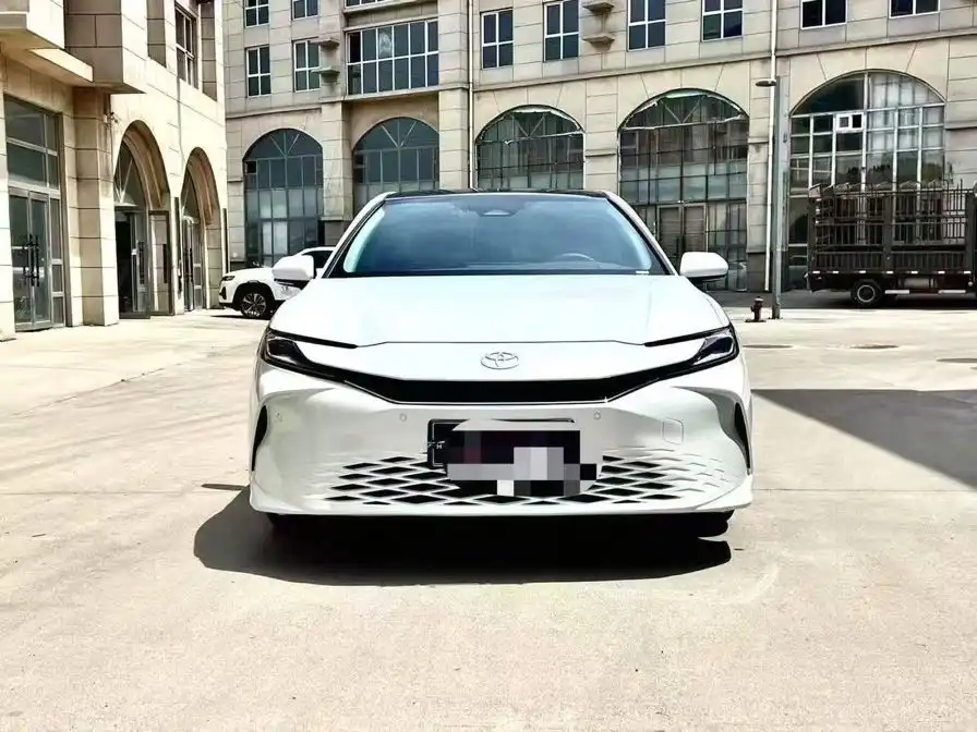 Toyota Camry 2024