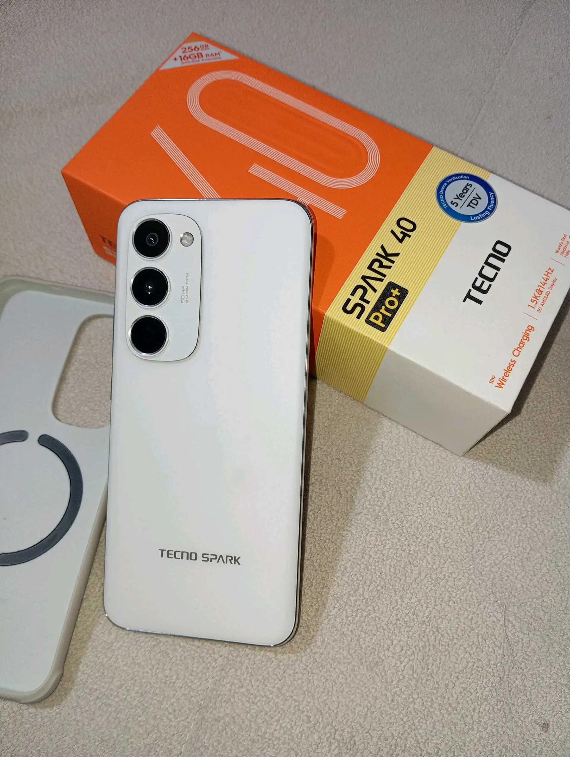 Tecno spark 40pro plus 