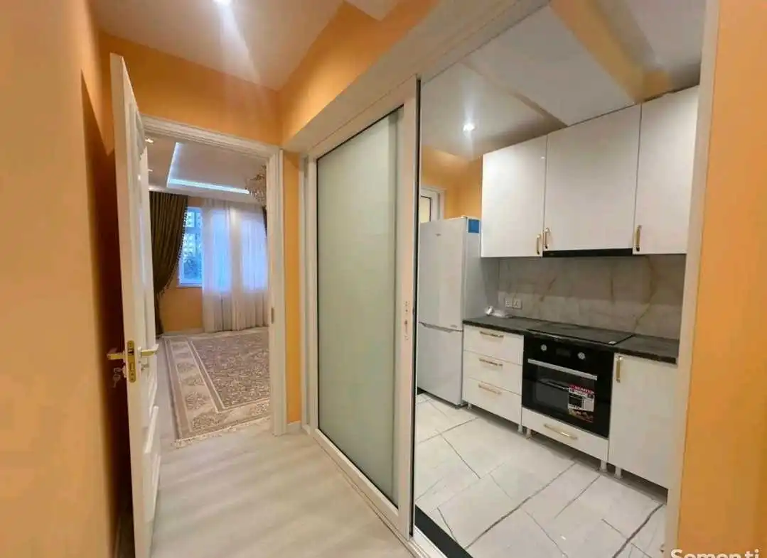 3-к квартира, 3 этаж, 100 м², Исмоили Сомони