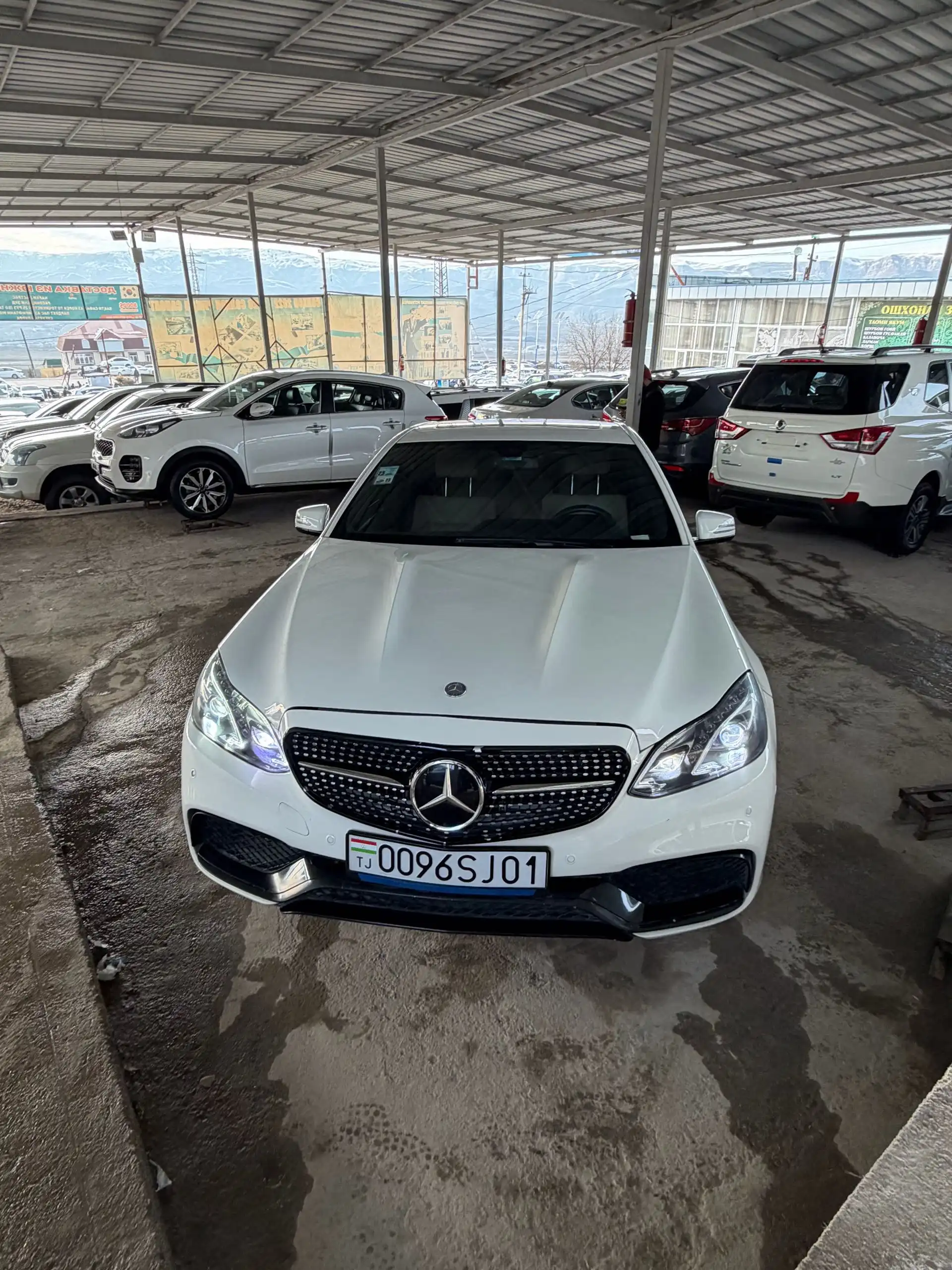 Mercedes-benz E class 2012