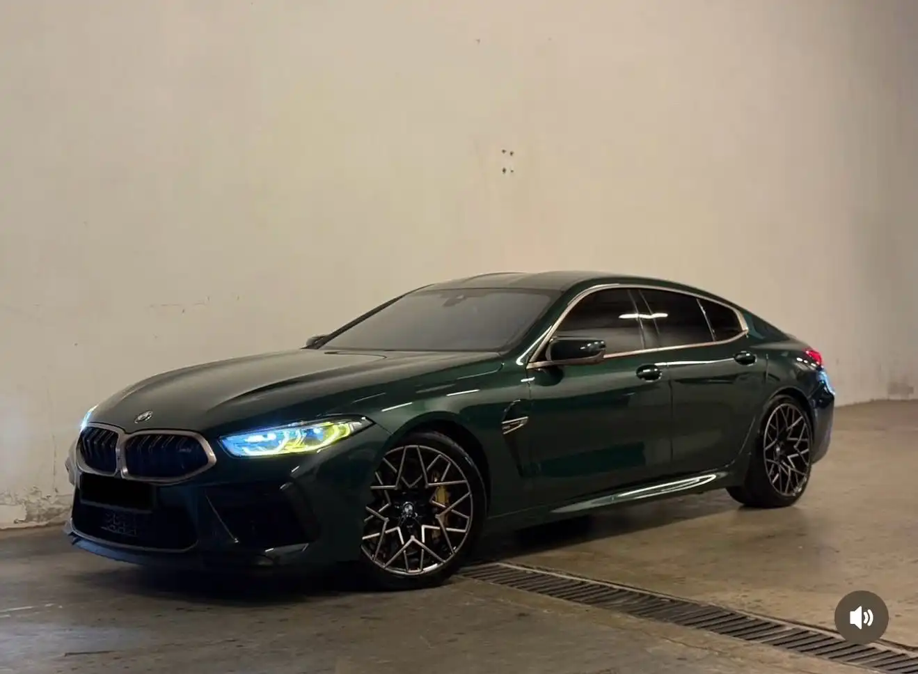 BMW M8 2022
