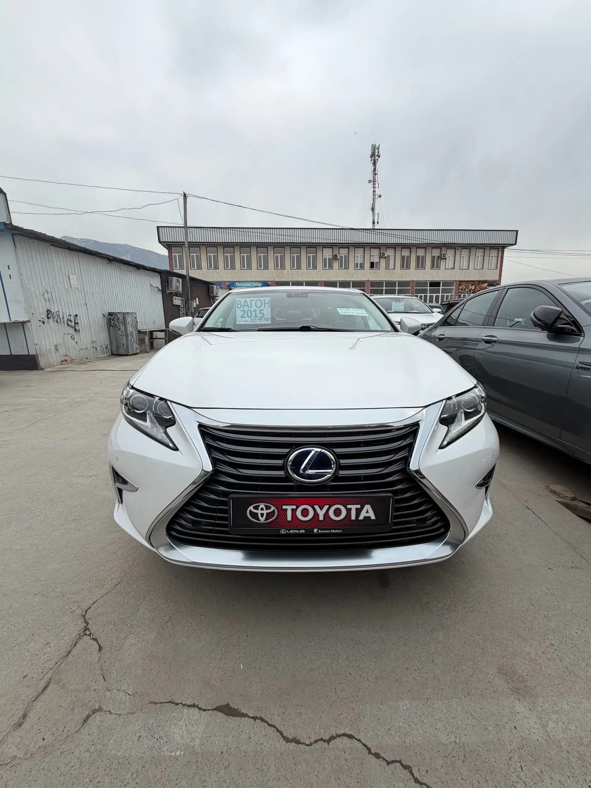 Lexus Es series 2015