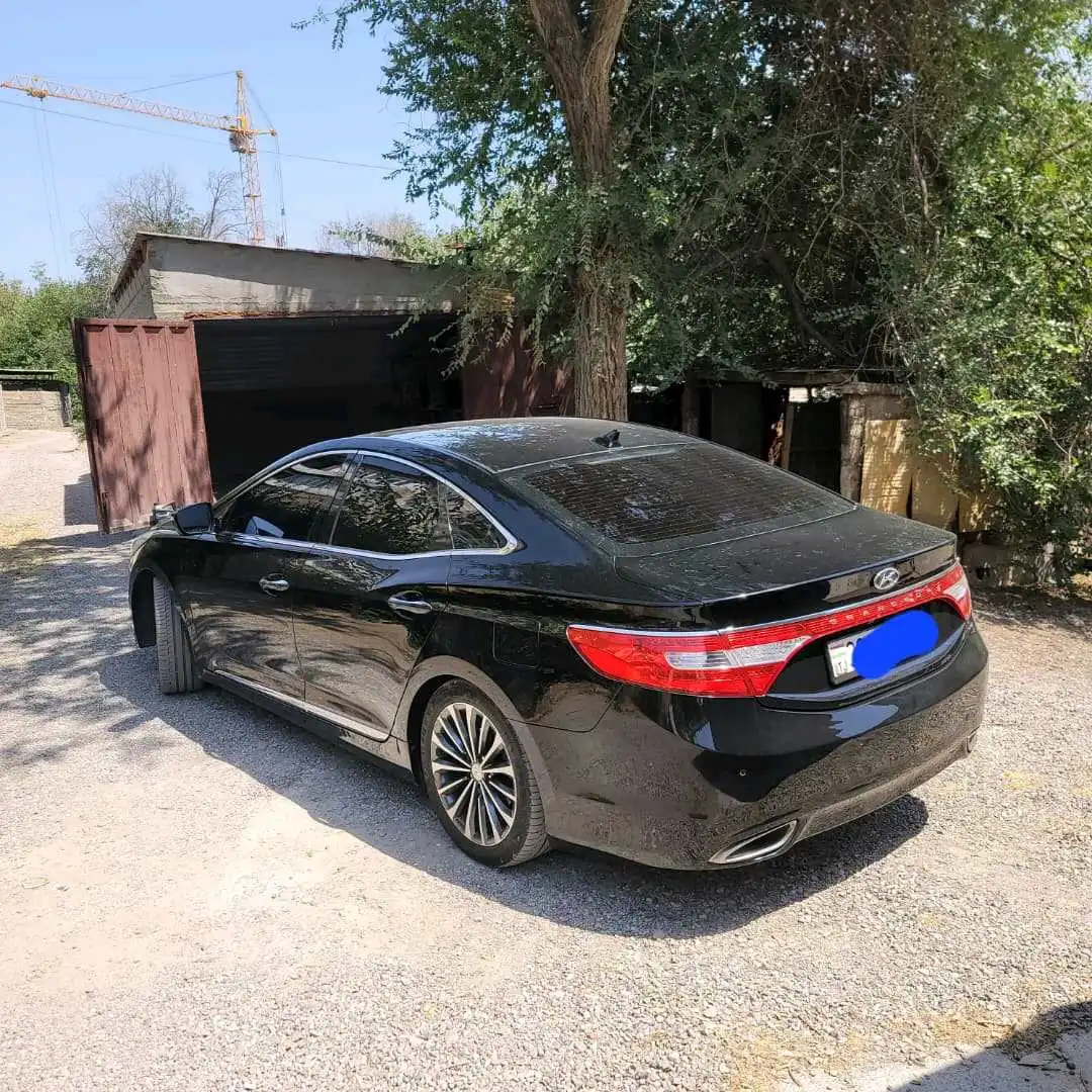 Hyundai Grandeur 2012