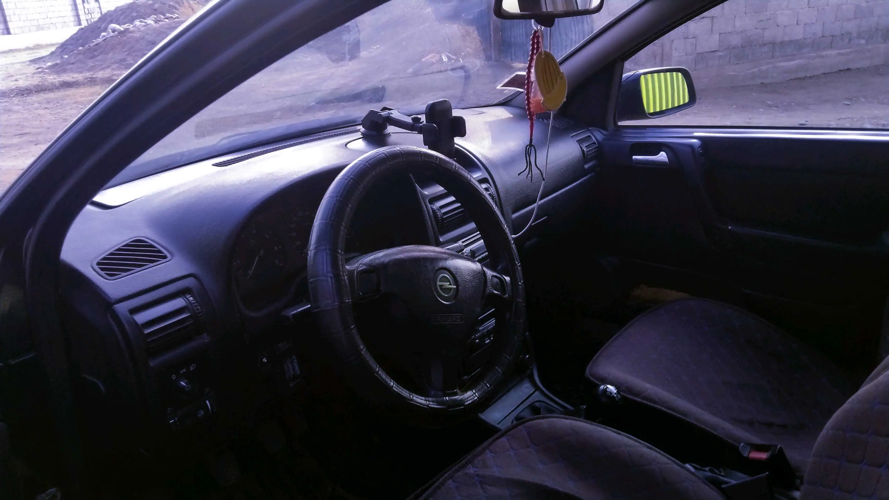 Opel Astra j 1999