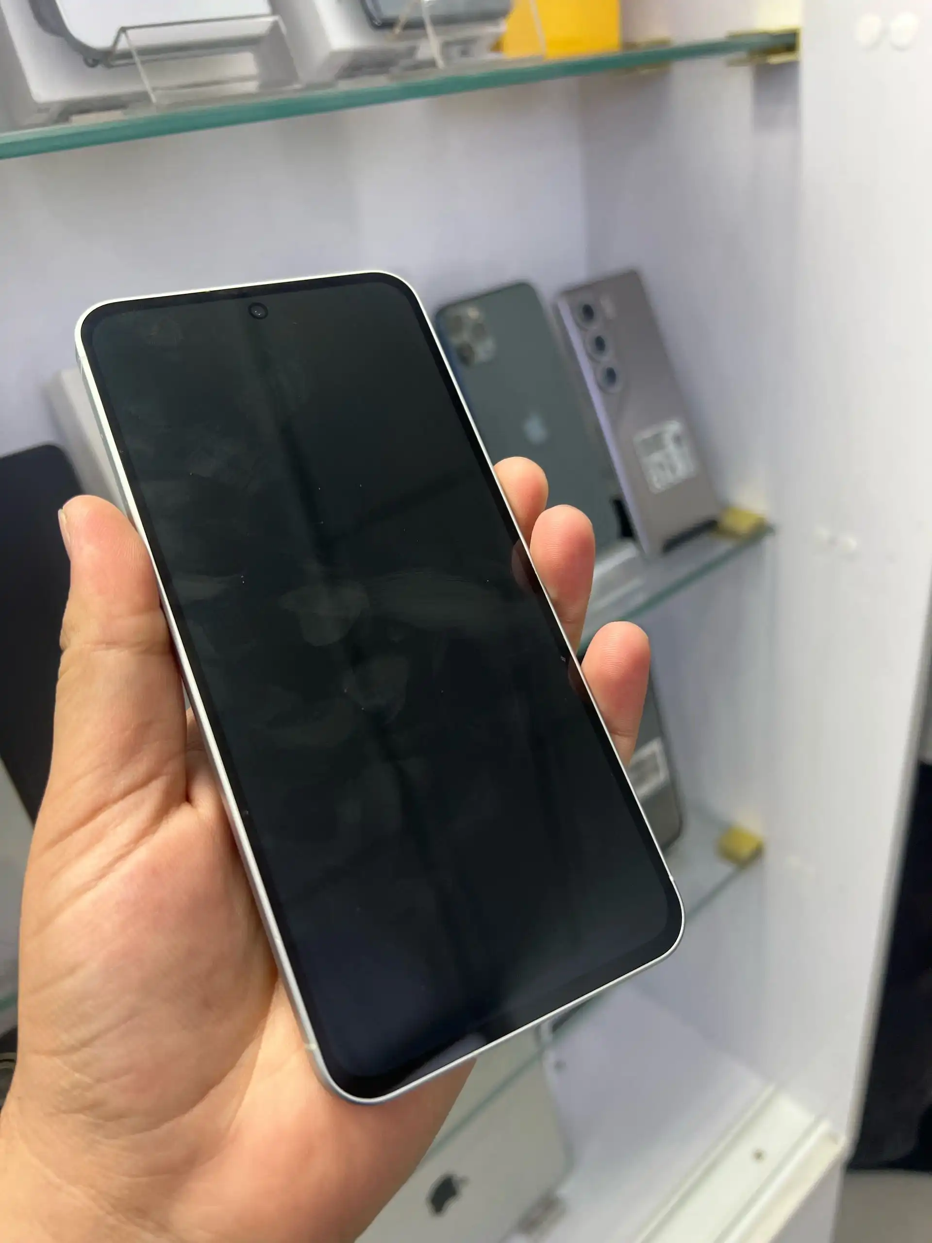 Samsung a56