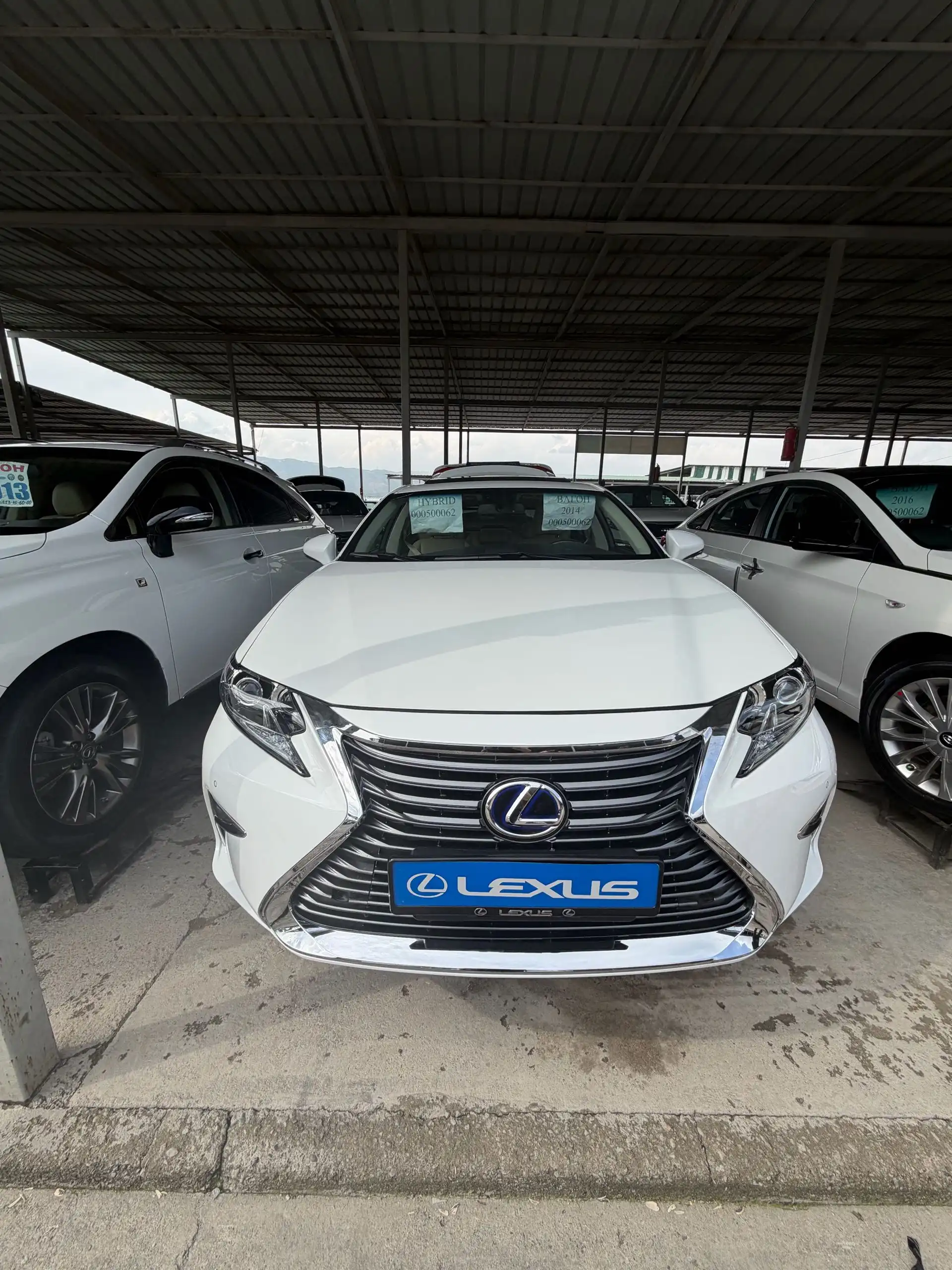 Lexus Es series 2014