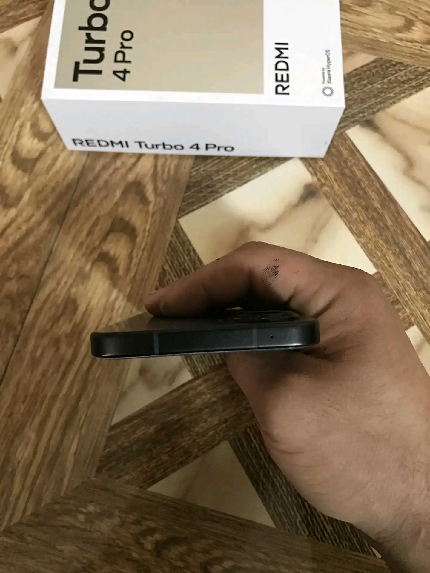 Redmi turbo 4 pro 