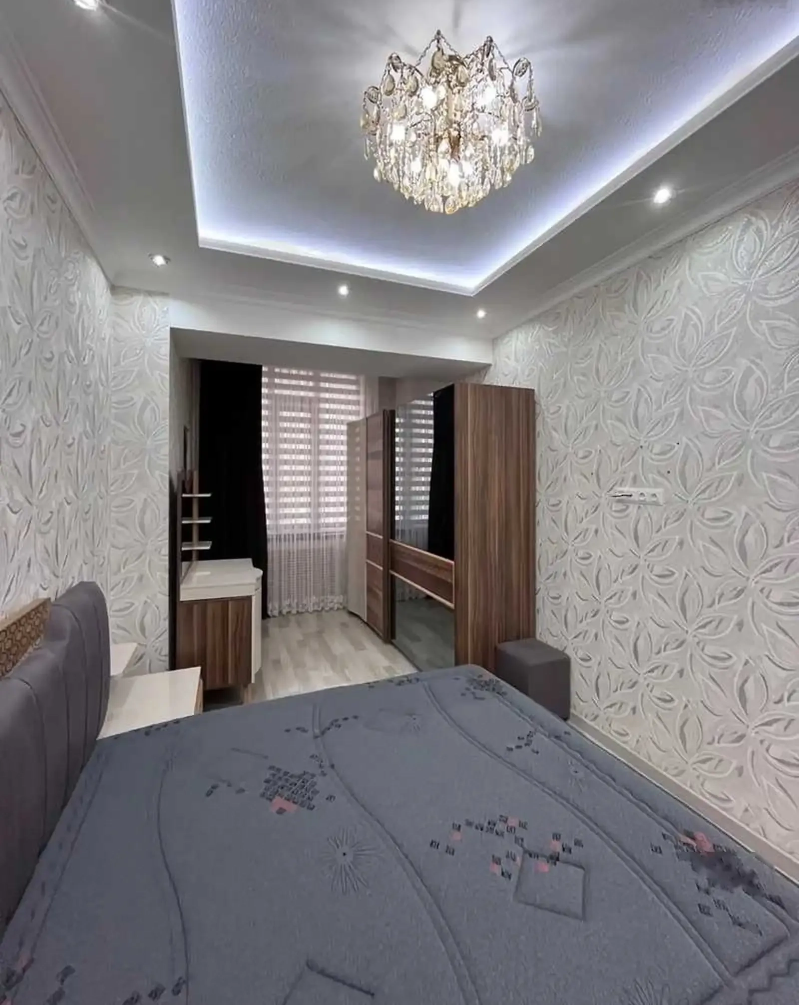 2-комн. квартира, 12 этаж, 74м², Шохмансур