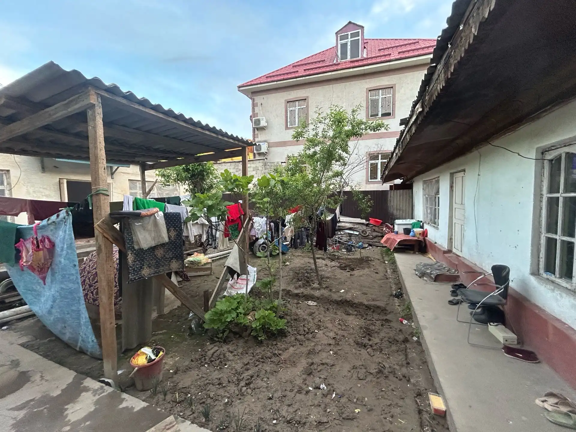 1 этажный, 9-комн. дом, 150 м², 5 соток, Сино