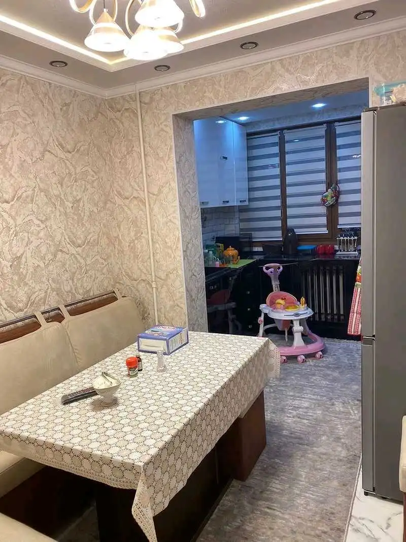 2-к квартира, 3 этаж, 62 м², профсаюз