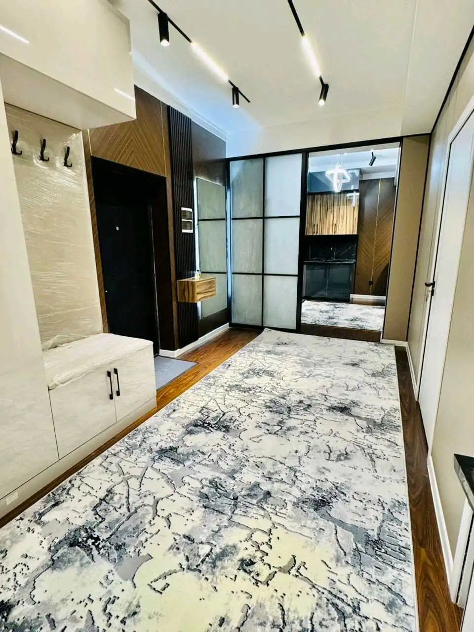 3-к квартира, 10 этаж, 92 м², И Сомони Дом печат алфемо пайкар