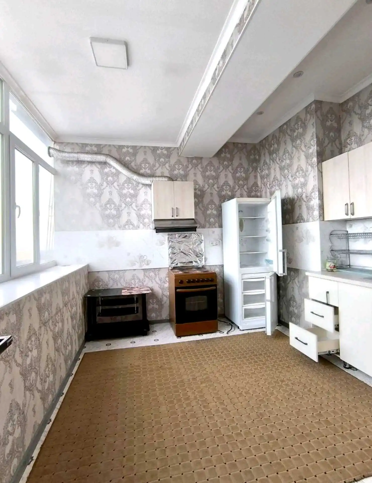 3-к квартира, 13 этаж, 104 м², Шохмансур
