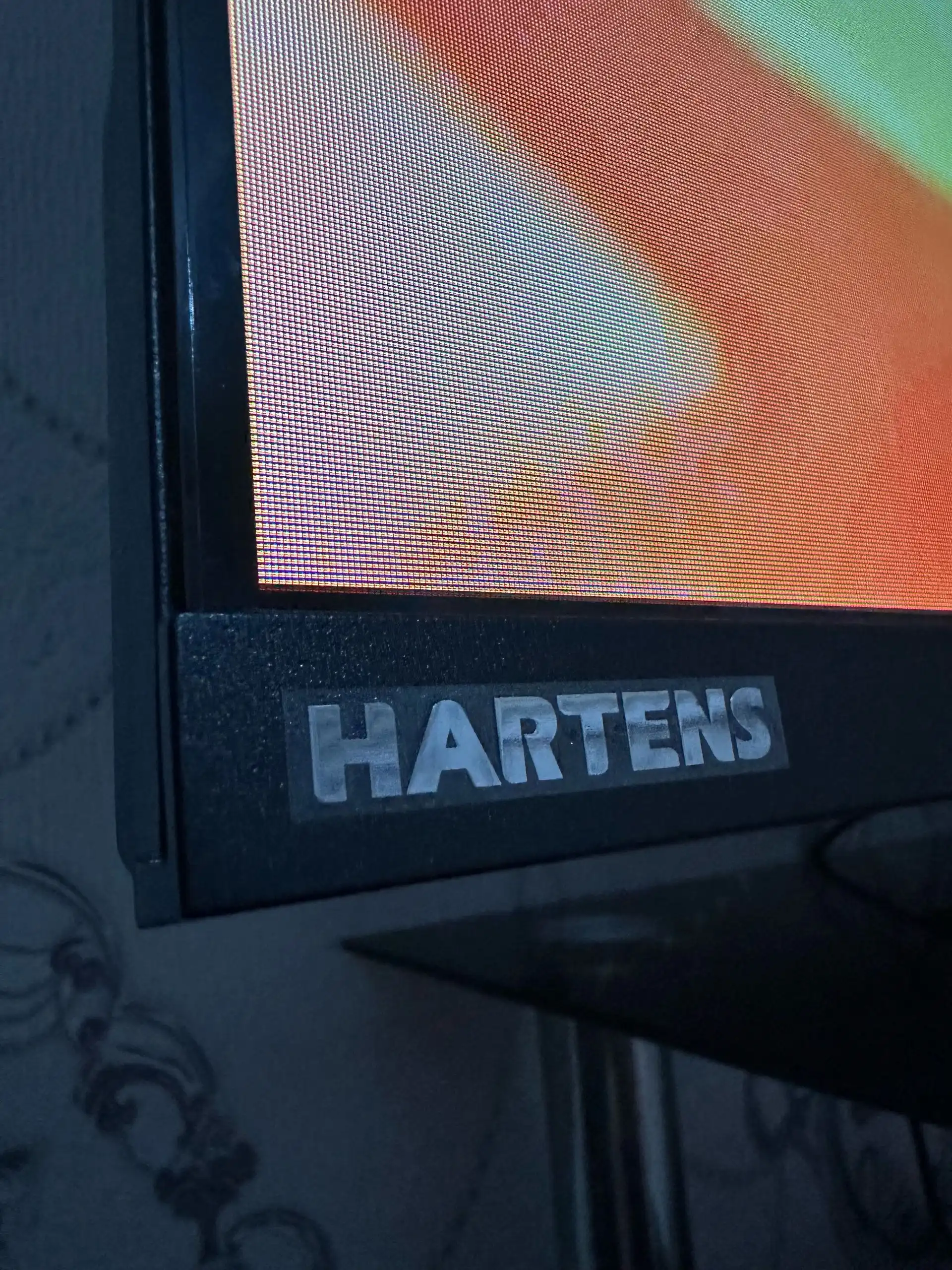 Телевизор HARTENS 43 дюйм