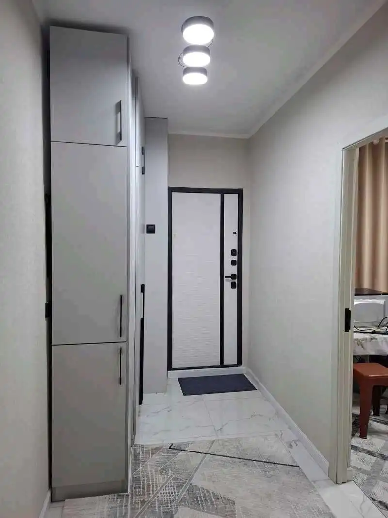 2-к квартира, 7 этаж, 60 м², Цум, доми Сегафредо
