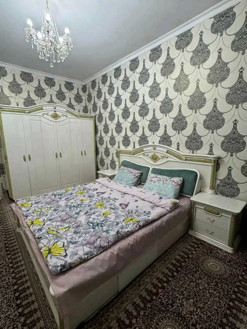 3-к квартира, 3 этаж, 100 м², Зарафшон