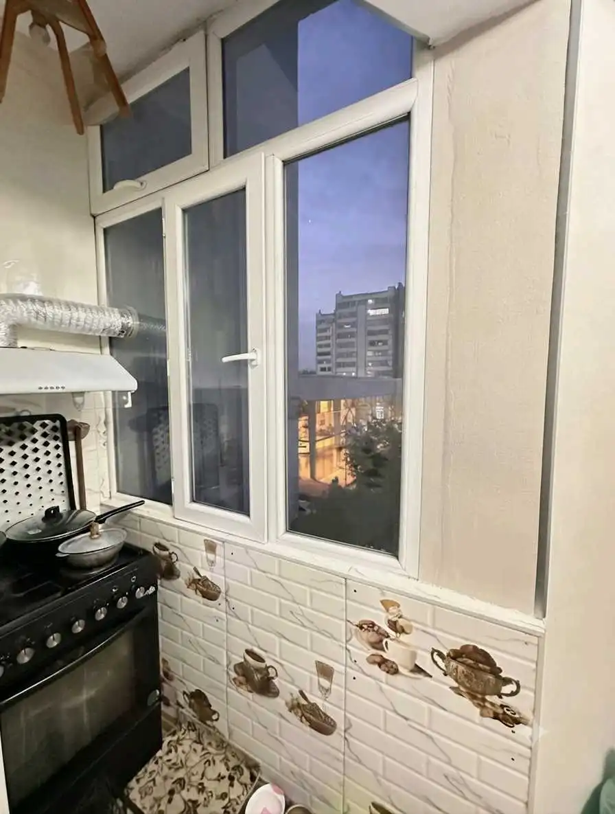3-к квартира, 4 этаж, 74 м², Фирдавси