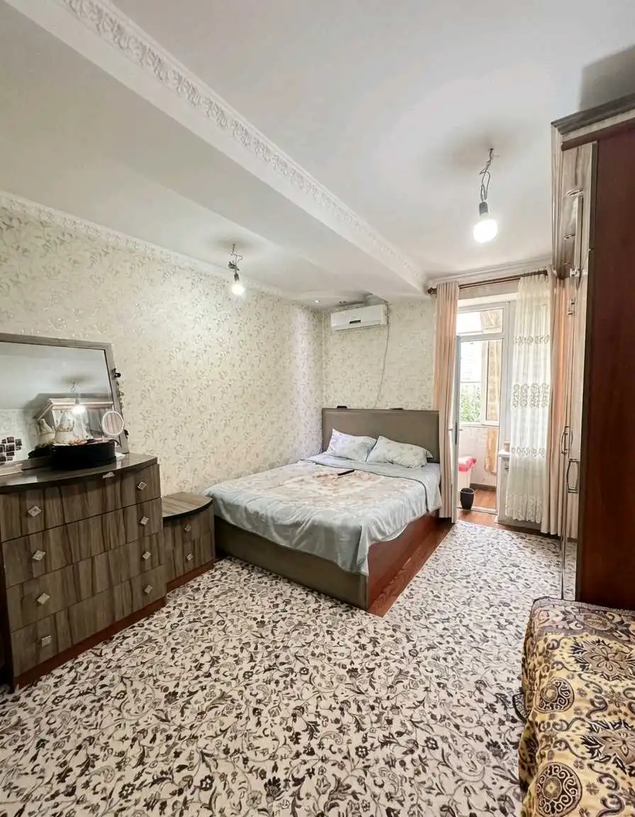 3-к квартира, 4 этаж, 74 м², Фирдавси