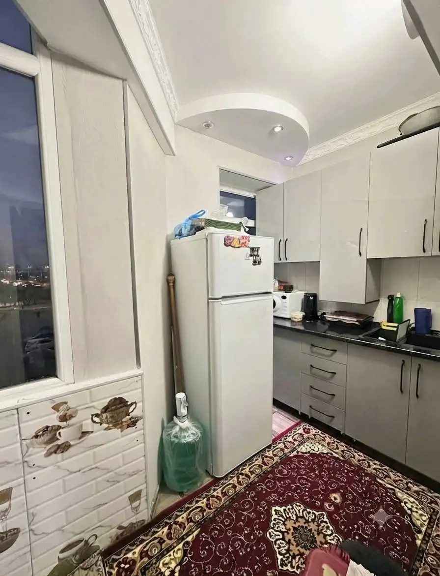 3-к квартира, 4 этаж, 74 м², Фирдавси