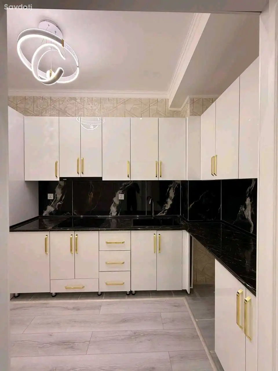3-к квартира, 8 этаж, 72 м², Фирдавси