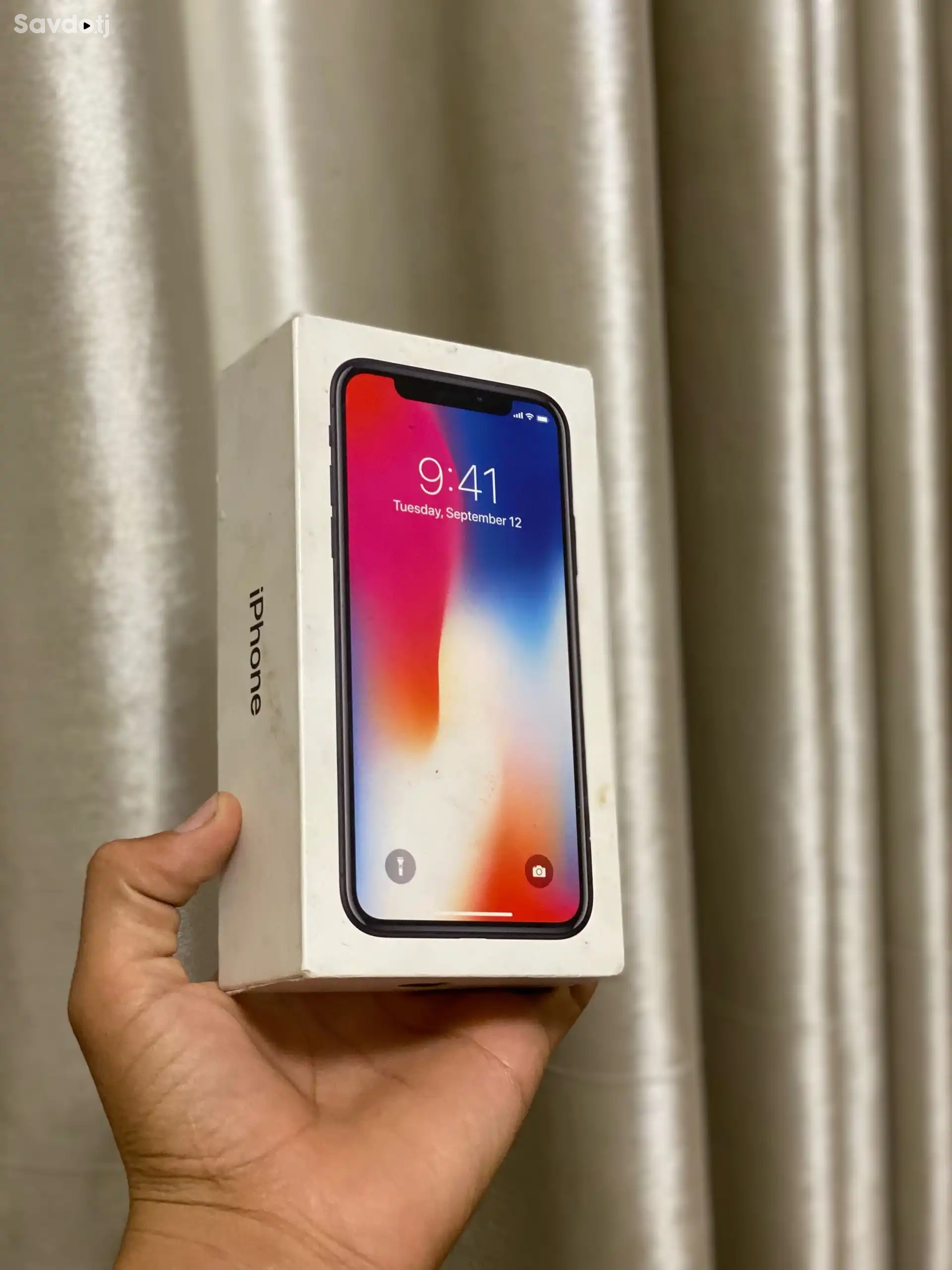 каробкаи iPhone X