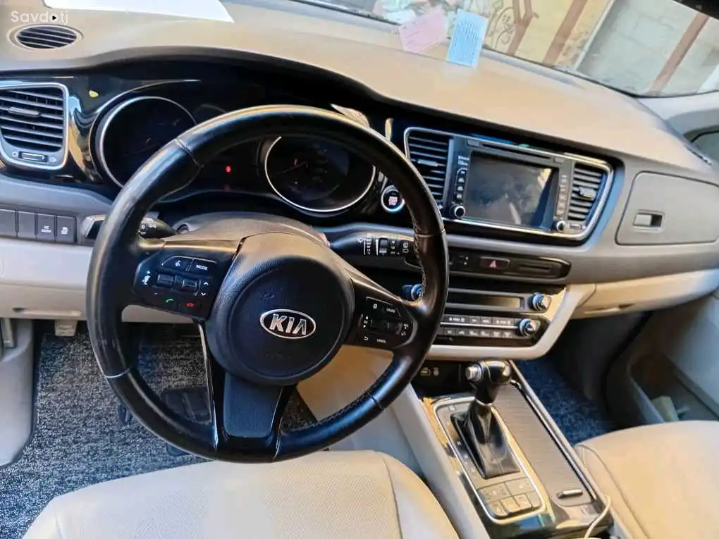 Kia Carnival 2014