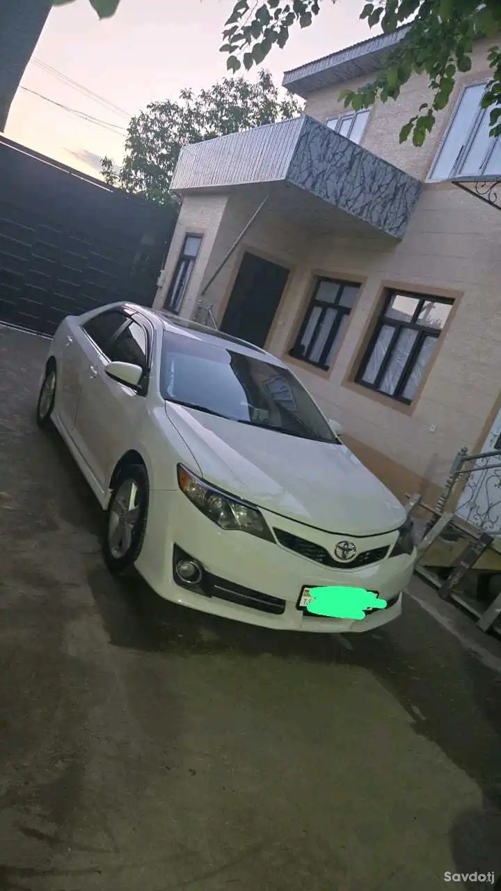 Toyota Camry 2014