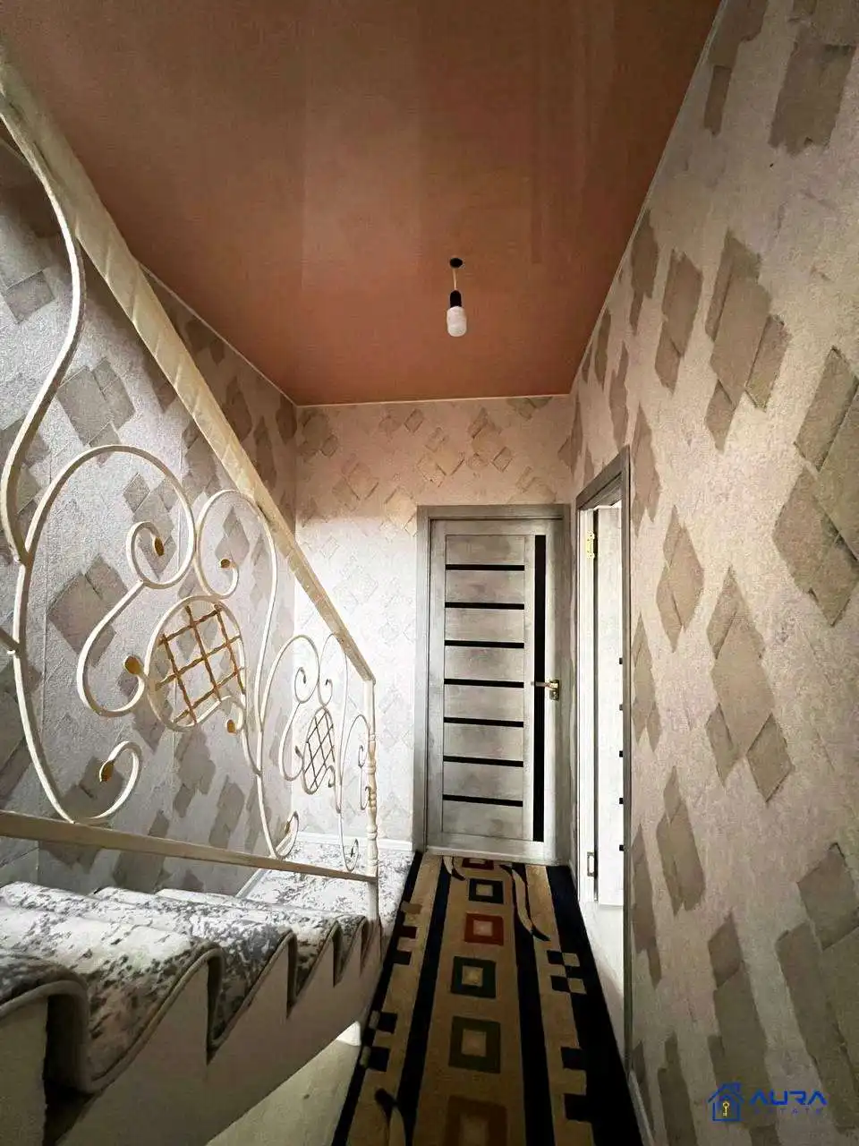 3-к квартира, 3 этаж, 100 м², Фирдавси