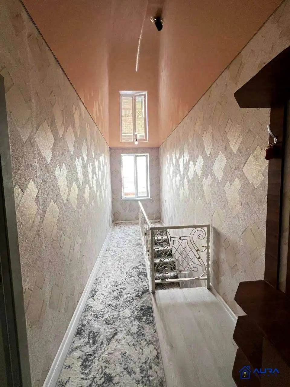 3-к квартира, 3 этаж, 100 м², Фирдавси
