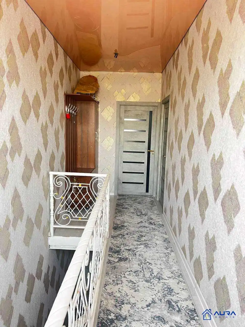 3-к квартира, 3 этаж, 100 м², Фирдавси