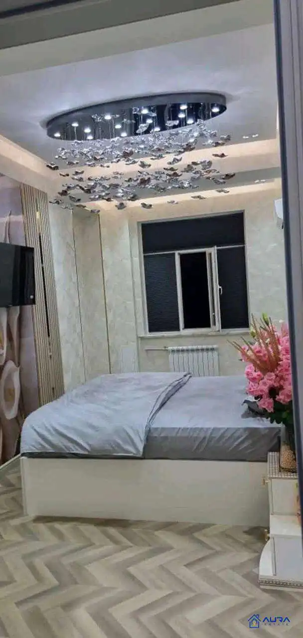 3-к квартира, 5 этаж, 110 м², Фирдавси