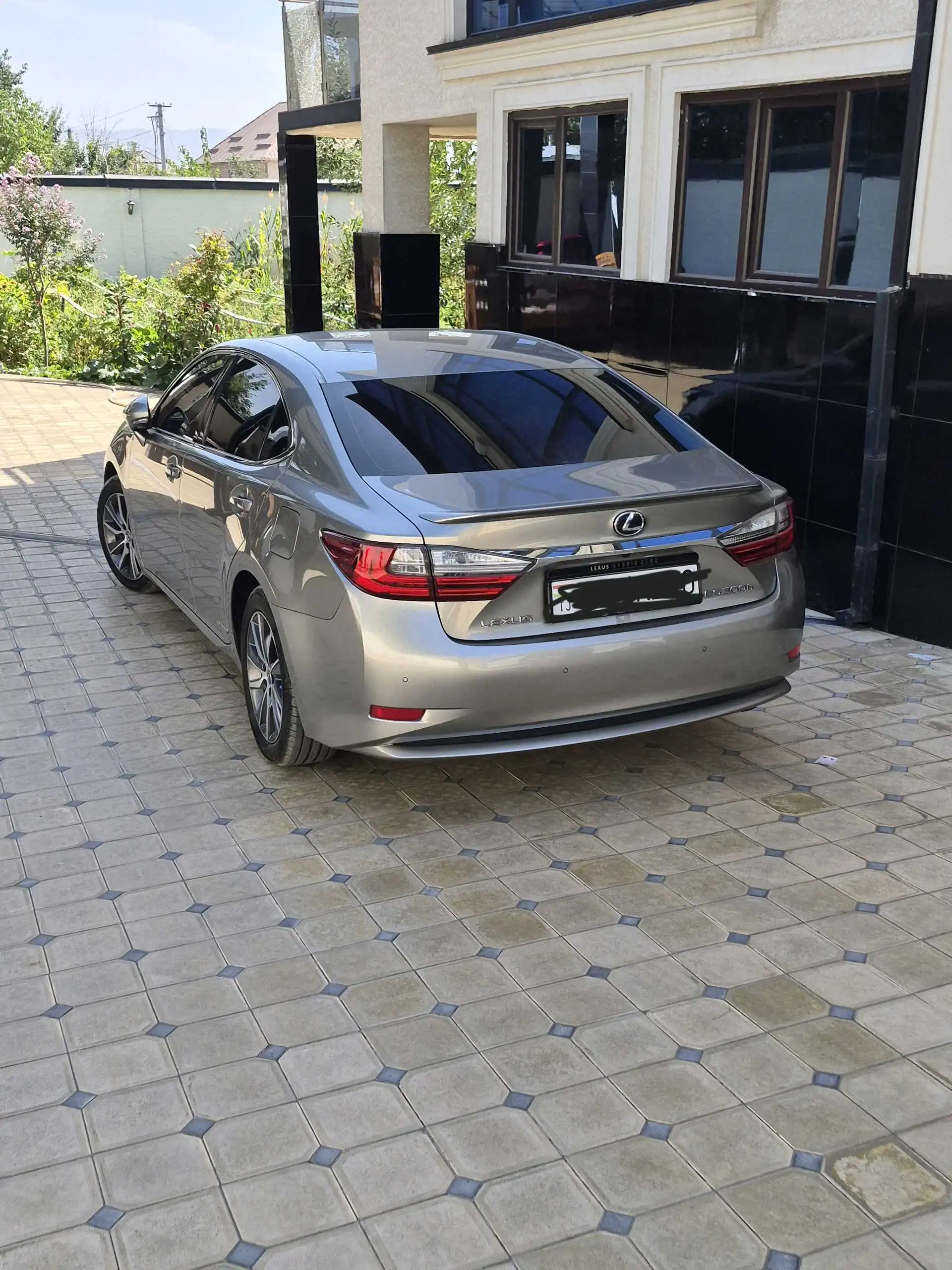 Lexus Es series 2017