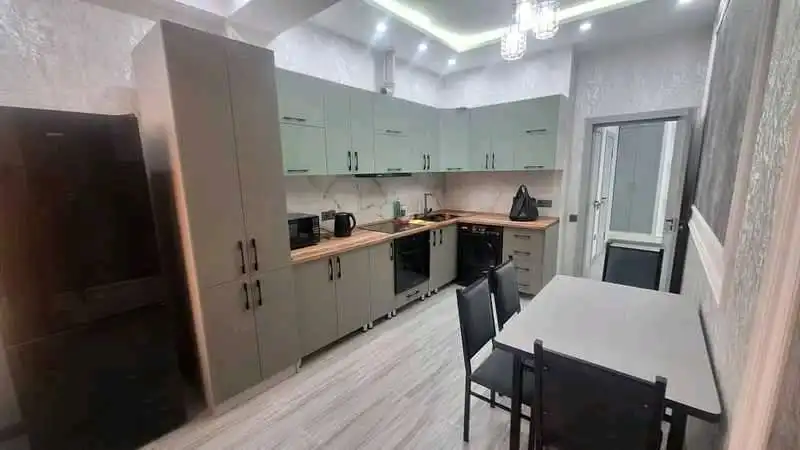 3-к квартира, 7 этаж, 103 м², И. Сомонӣ, Кохи Борбад