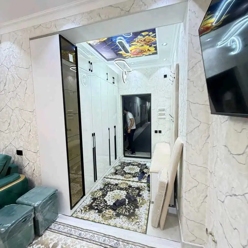 3-к квартира, 14 этаж, 100 м², Овир,Султанбей