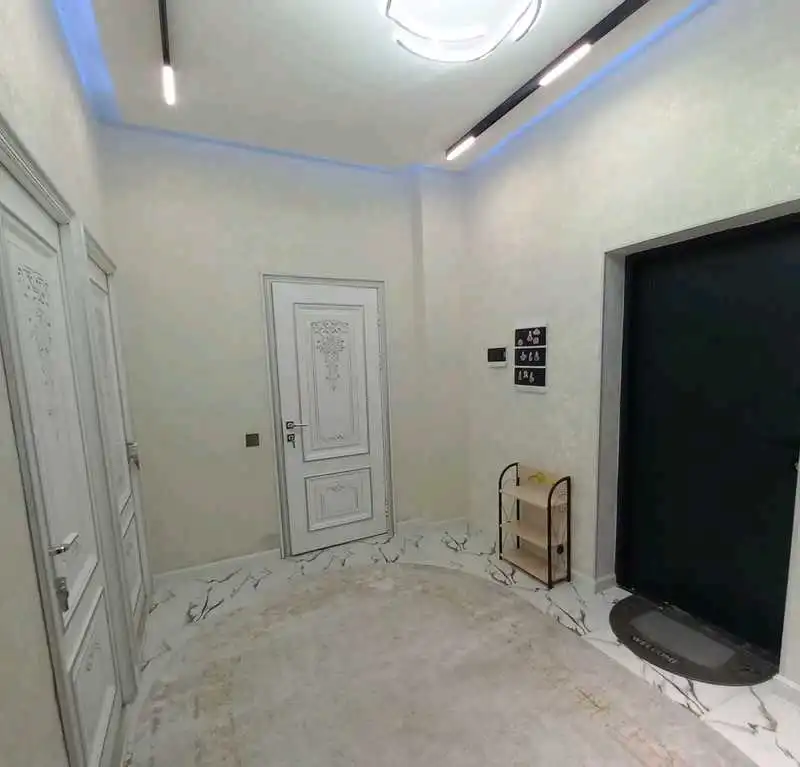 2-к квартира, 14 этаж, 80 м², Овир