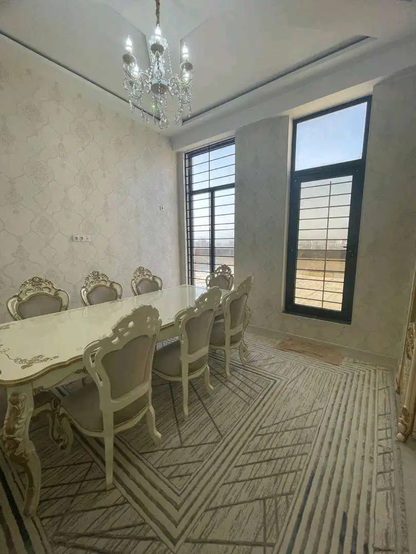 3-к квартира, 17 этаж, 17 м², Фирдавси