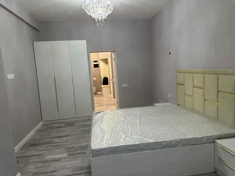 3-к квартира, 9 этаж, 93 м², Шоҳмансур, бозори зелёни
