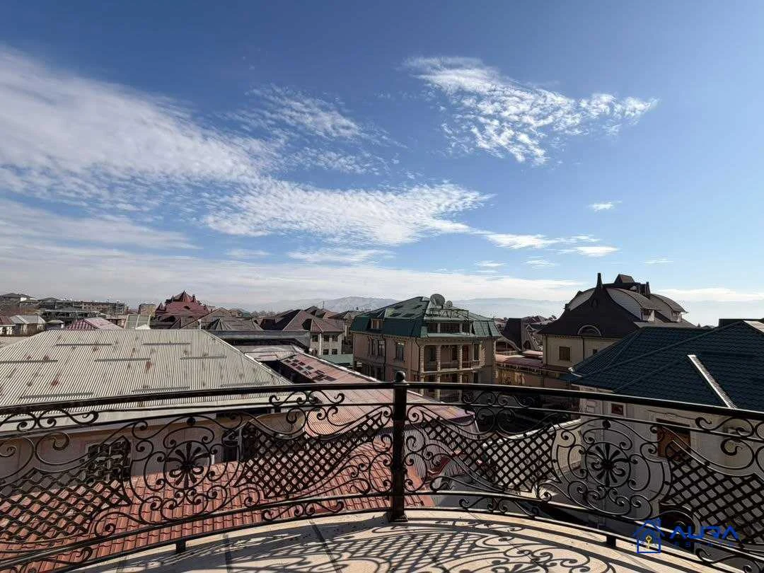 4 этажный, 7-комн. дом, 750 м², 10 соток, Шохмансур