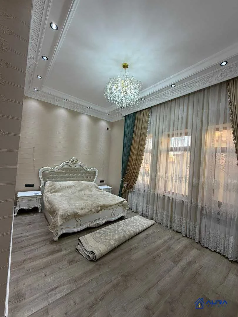 4 этажный, 7-комн. дом, 750 м², 10 соток, Шохмансур