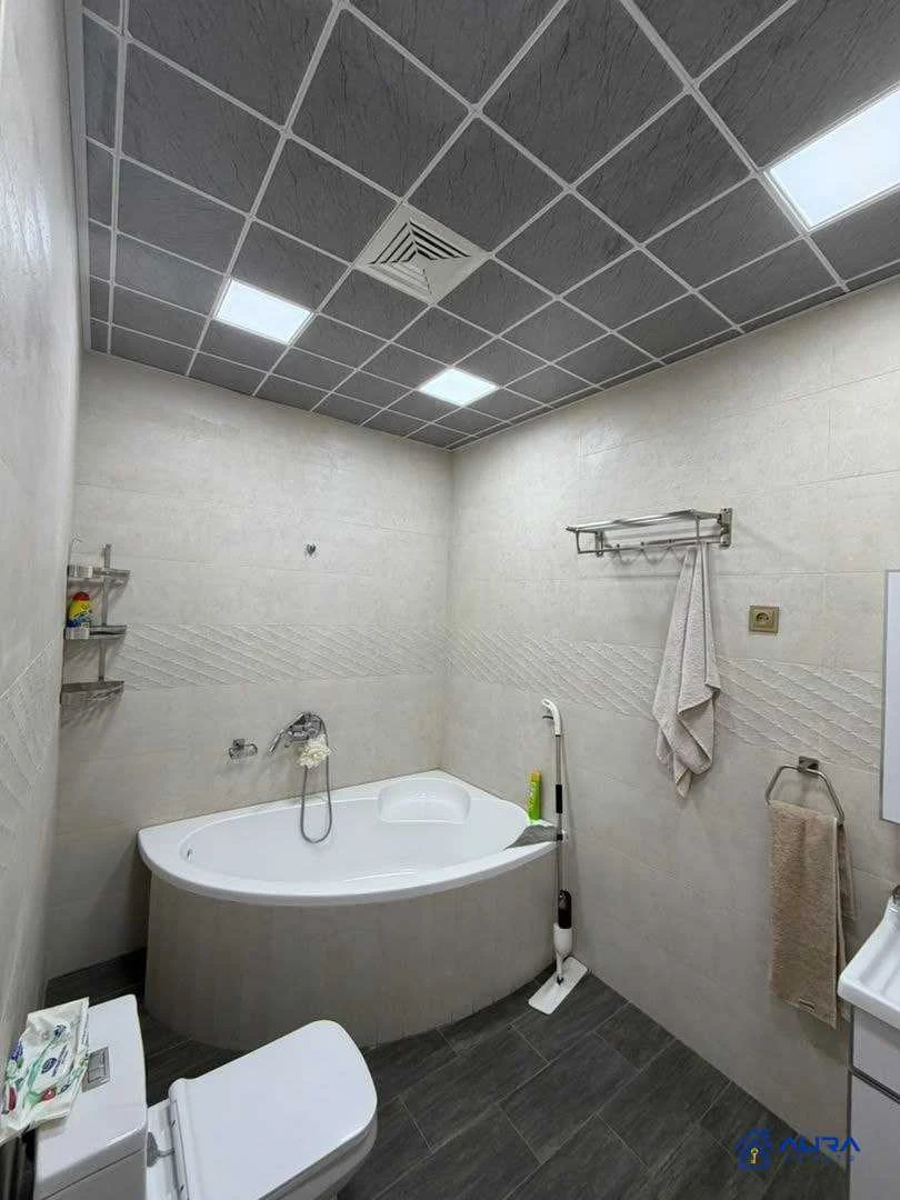 4 этажный, 7-комн. дом, 750 м², 10 соток, Шохмансур