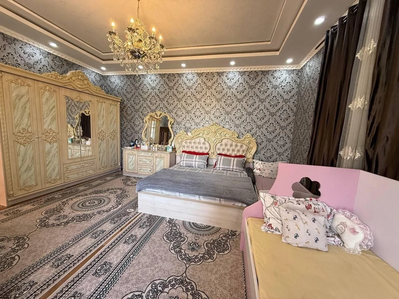 2 этажный, 6-комн. дом, 500 м², 4 соток, Шохмансур
